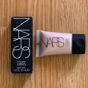 NEW NARS Illuminator